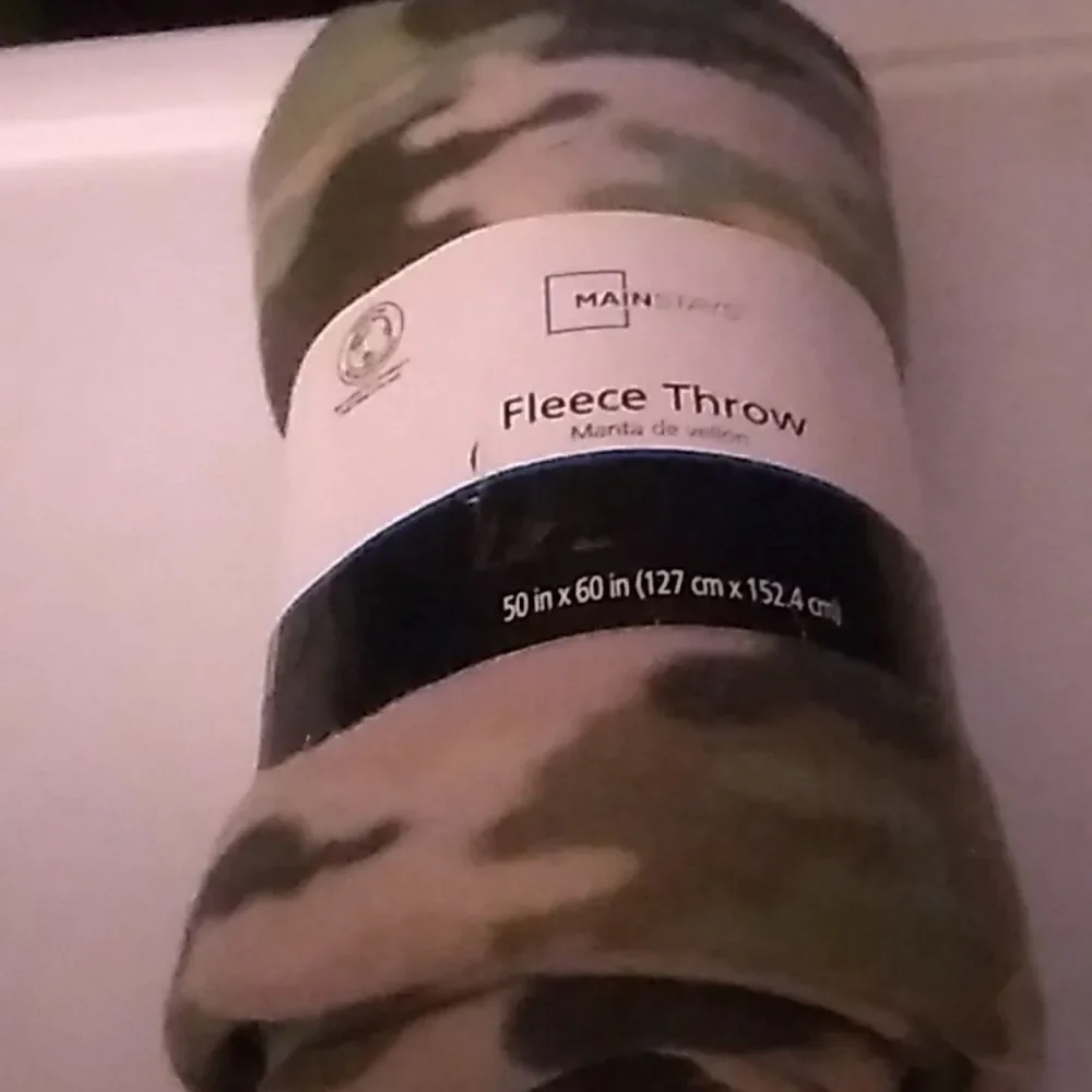 Mainstays Fleece Throw